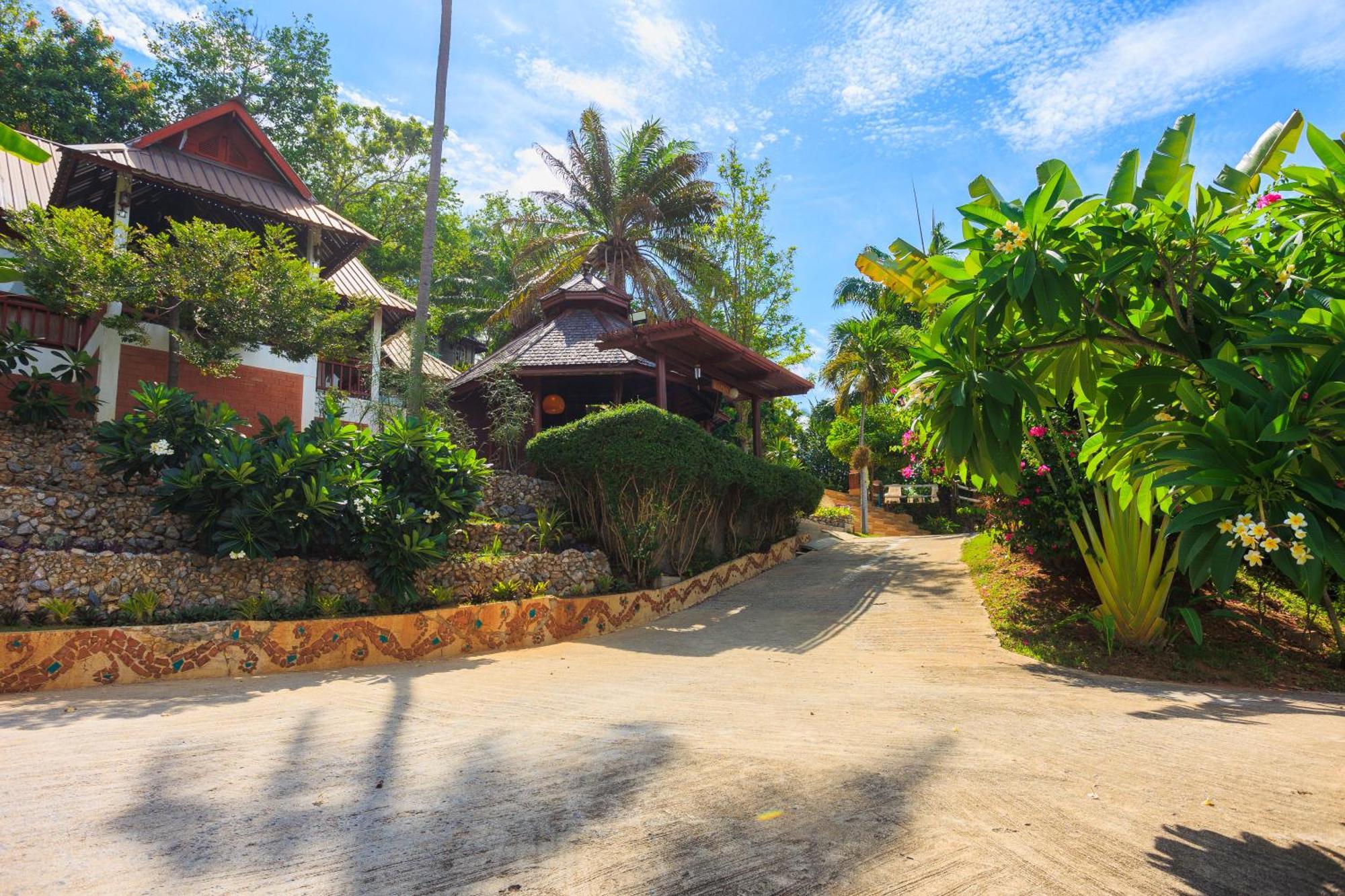 Апартаменты Samui Wooden Hill Ламаи-Бич Экстерьер фото